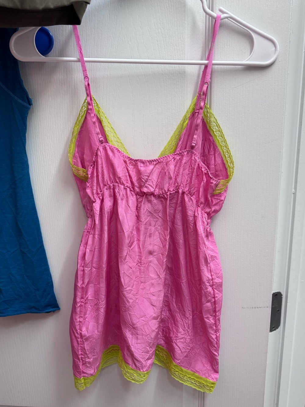 VS Pink NWT 2005 Vintage Y2K Pink Green Lace Trim Babydoll Top Silk XS - Picture 4 of 5
